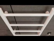 Załaduj i odtwórz wideo w przeglądarce galerii, Ladder 4 White
фото 13